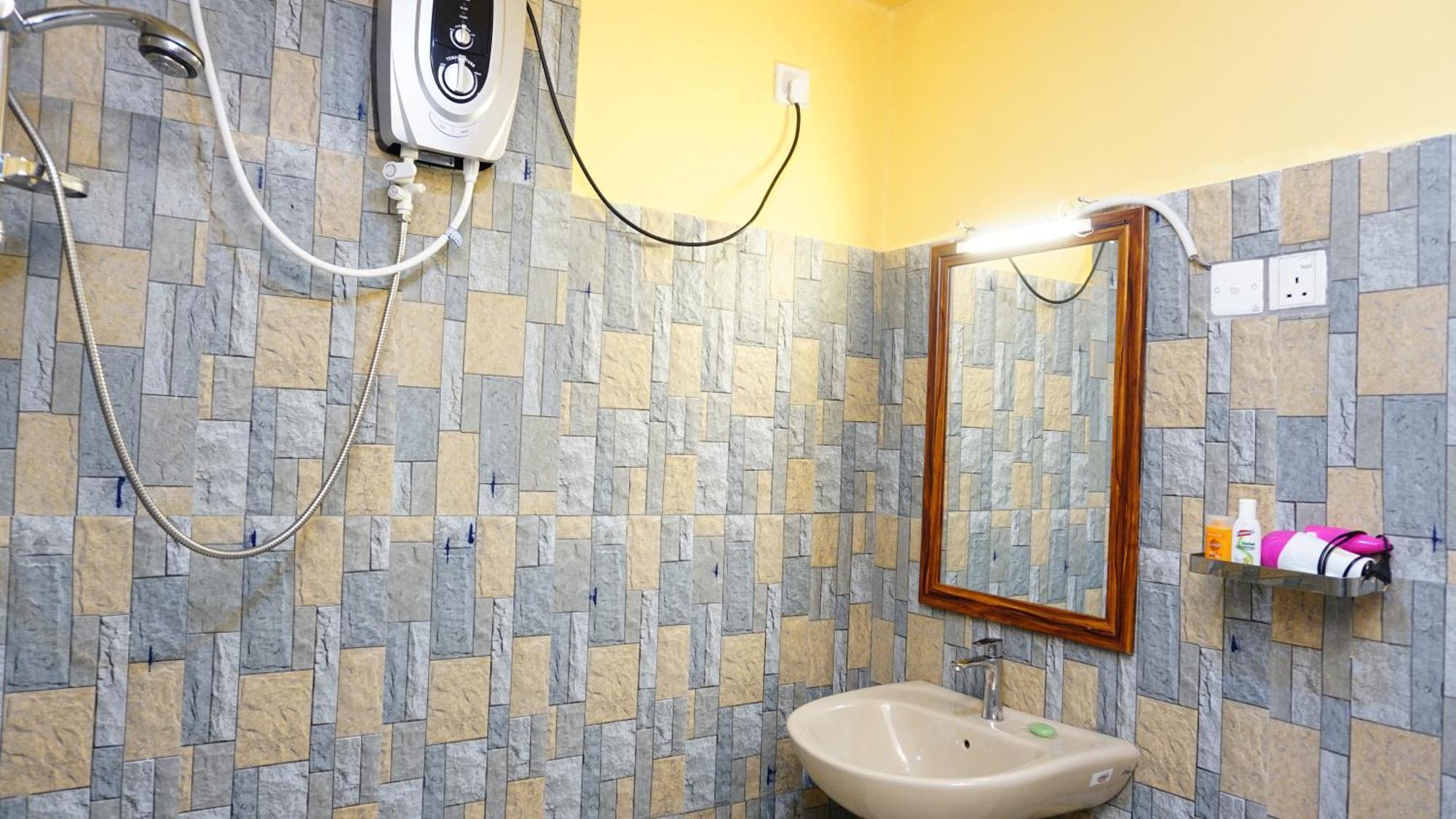 Namal Homestay سيغيرِيا المظهر الخارجي الصورة